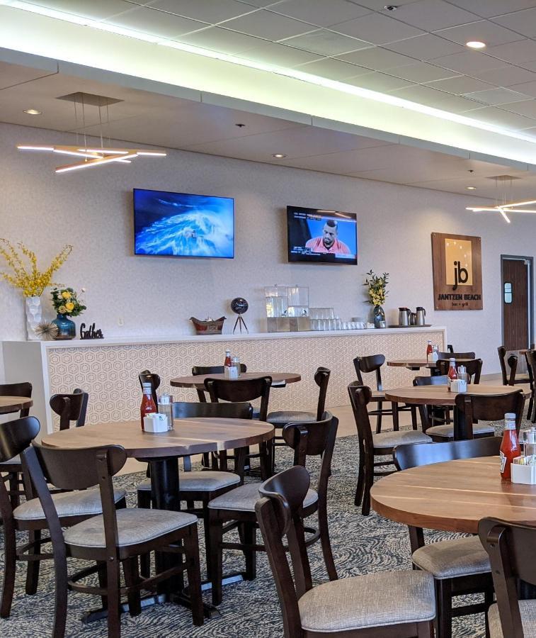 Holiday Inn Portland - Columbia Riverfront By Ihg Exterior photo