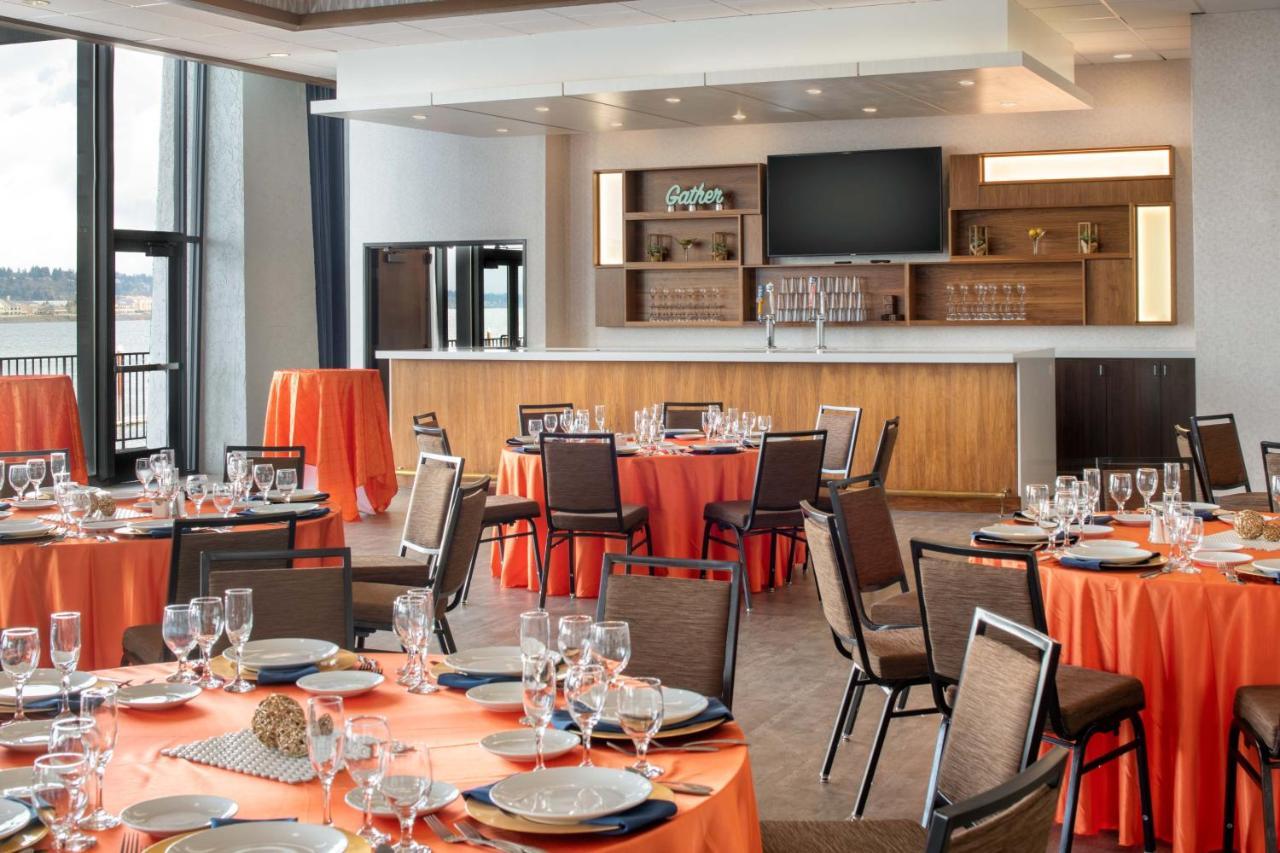 Holiday Inn Portland - Columbia Riverfront By Ihg Exterior photo