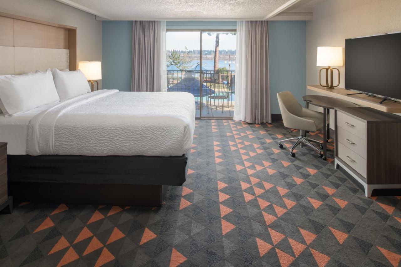 Holiday Inn Portland - Columbia Riverfront By Ihg Exterior photo